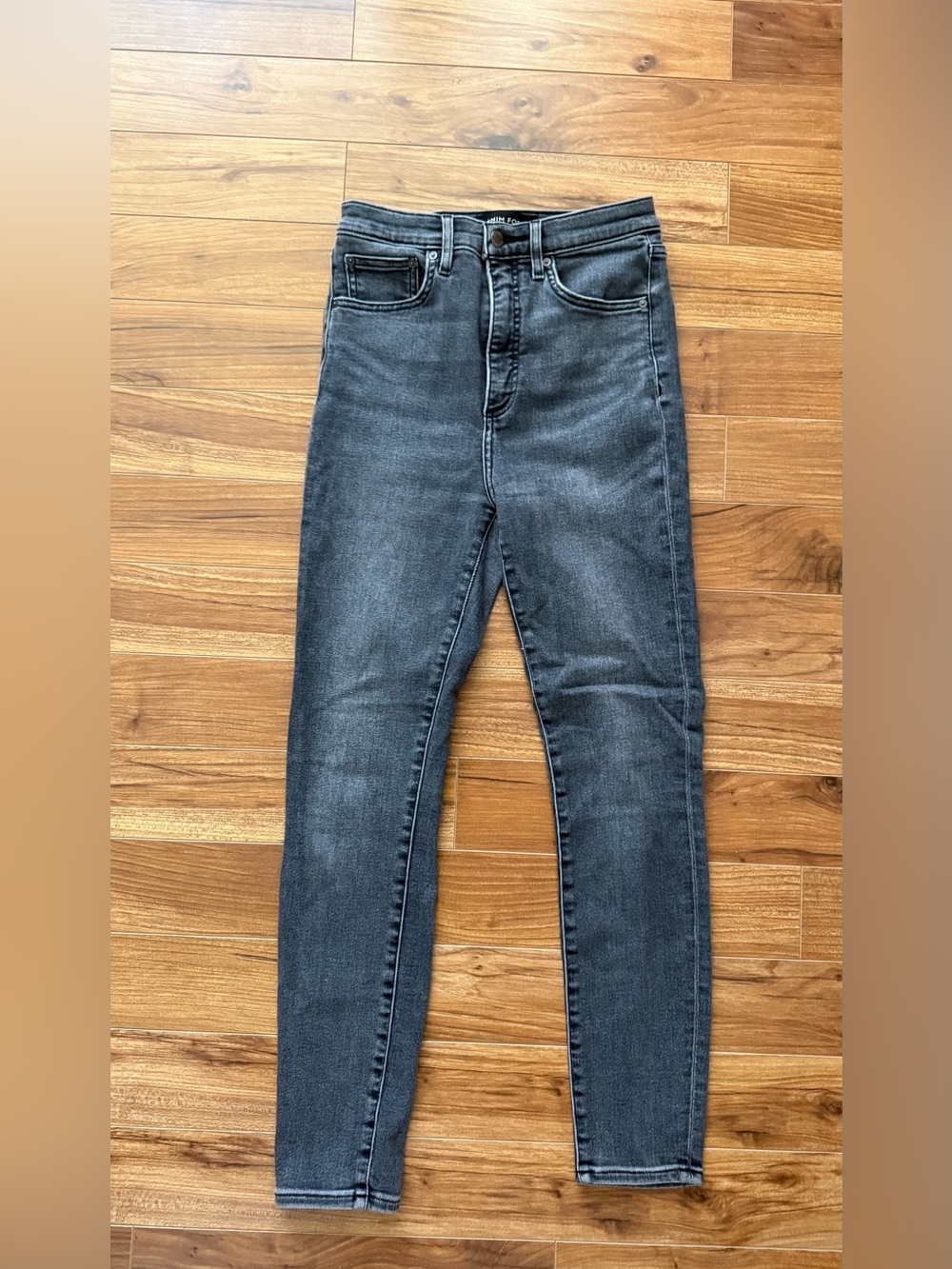 Denim Forum (Aritzia) The Lola High Rise Skinny Jeans - Black - Size 27